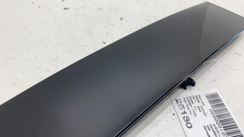 ⭕18-24 Lincoln Navigator Passenger Side B-Pillar Applique Molding JL1B