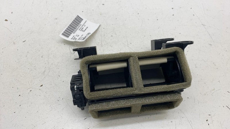 PT00001839H ⭕2025 Rivian R1S Rear HVAC A/C Center Lower Air Duct Vent OEM PT00001839-H