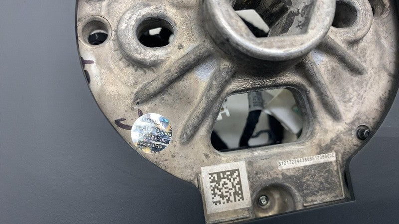 ⭕ 2025 Rivian R1S Front Steering Wheel Assembly Black Mountain C100015