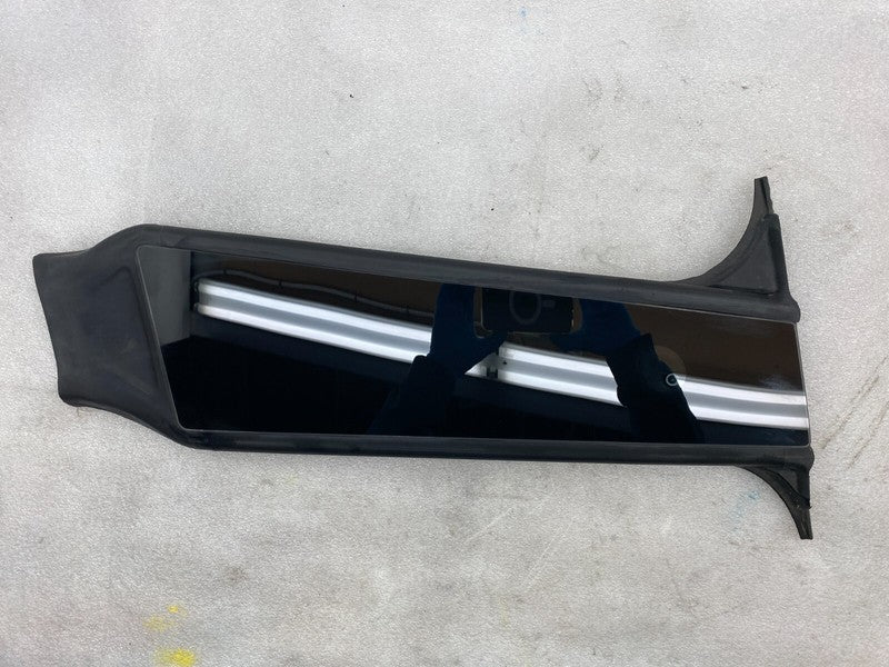 1516255 00 D ⭕ 20-23 Model Y Left Exterior B-Pillar Applique Glass Trim LH AP3 1506885-00-E