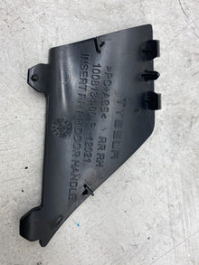 ⭕ 12-20 Model S Rear Passenger Side Door Handle Insert Trim Right 1008134-00-E