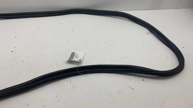 ⭕ 2014-2017 Land Range Rover Sport Rear Liftgate Trunk  Weatherstrip R