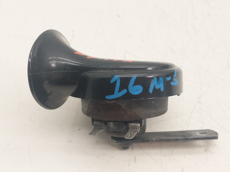 E1 0020046 ⭕ 2012-2020 Tesla Model S Seger Low Pitch Tone Horn 12V 410 Hertz w/ Bracket OEM