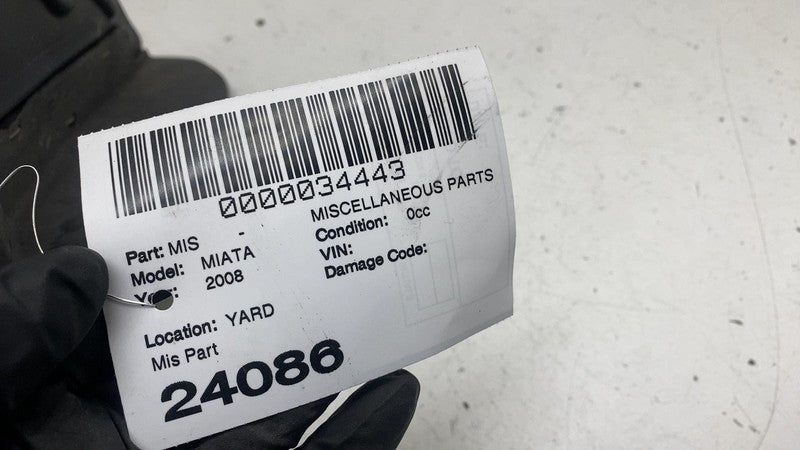 ⭕ 2006-2008 Mazda MX-5 Miata Front Driver Side Inner Fender Liner OEM 