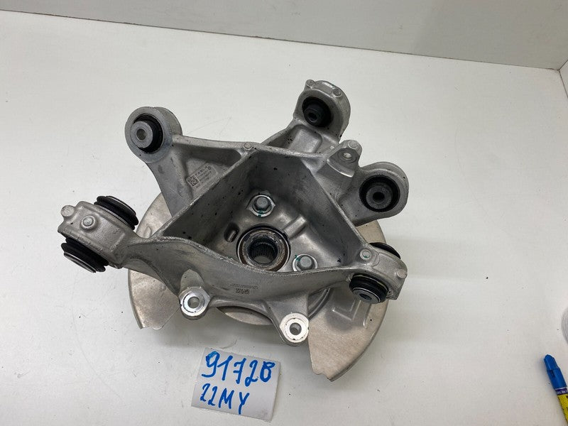 118841600F 20-24 Model Y Rear Right Spindle Knuckle w/ Wheel Hub & Dust Shield 1188416-00-F