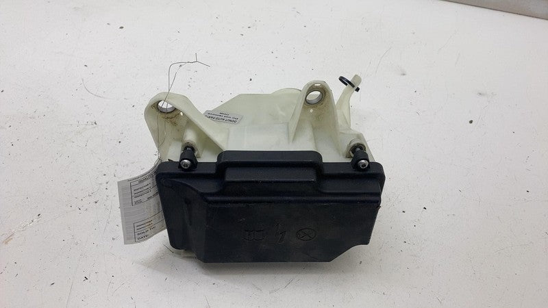 ⭕ 2015-2024 Mercedes-Benz C300 C63 W205 Engine Fuse Relay Junction Box Cover OEM
