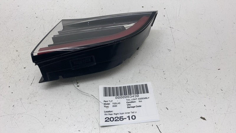 ⭕ 2017-2023 Model 3 Rear Right Inner Taillight LED Tail Lamp (3-Pin) R