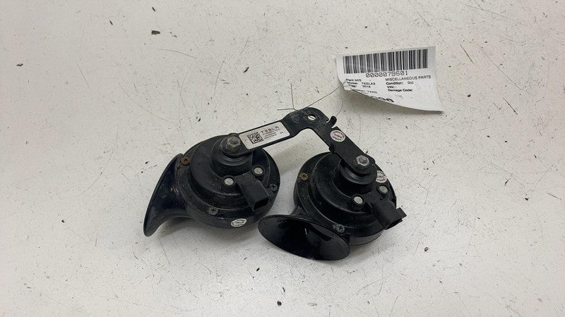 1486943-00-A ⭕ 2017-2023 Tesla Model 3 M3 High + Low Pitch Tone Horn w/ Bracket 1486943-00-A