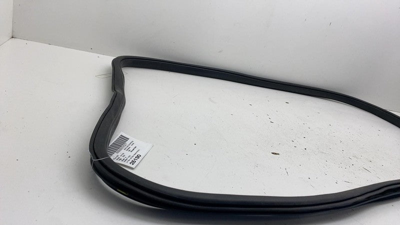 ⭕ 18-24 Lincoln Navigator Rear Left Door Body Weatherstrip Seal JLB-40