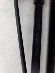 ⭕ 17-22 Model 3 Front Driver Side Windshield Wiper Arm & Blade Left 1076728-00-D