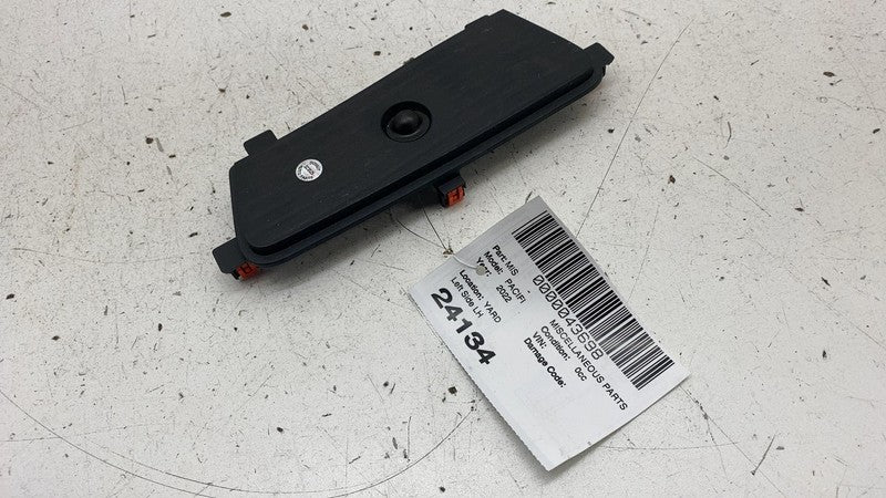 ⭕ 17-22 Chrysler Pacifica Front Dash Center Cap Cover w/ Sun Sensor 5V