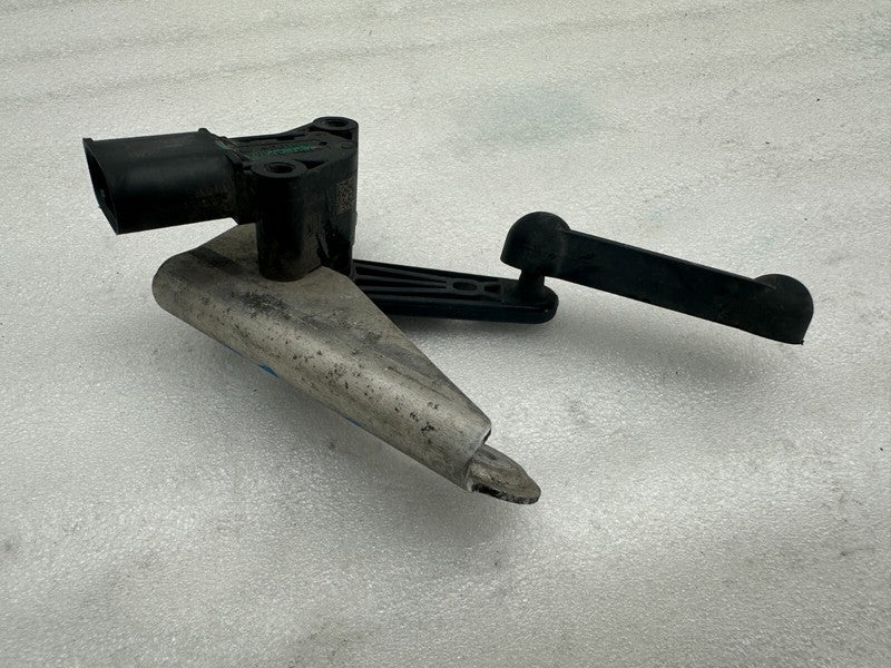 102794100A ⭕ 12-20 Tesla Model S Front Left Air Suspension Height Level Sensor 1027941-00-A