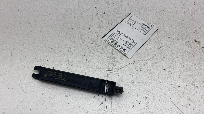 2022 2023 2024 Kia EV6 Smart Keyless Entry Antenna Control Module 9546