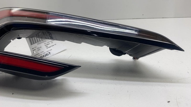 ⭕ 24-25 Model 3 Rear Driver Side Taillight Quarter Tail Lamp Left 1691