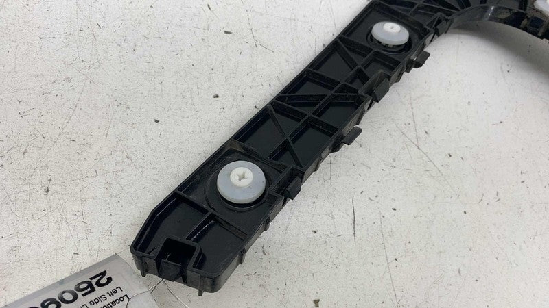 ⭕20-24 Model Y Rear Left Bumper Retainer Support & Taillamp Bracket 14