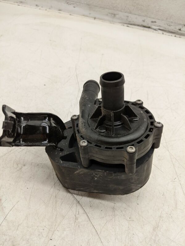 1057235-00-G 2016 2017 2018 2019 2020 Tesla Model S MS Auxiliary Coolant Water Pump Assembly