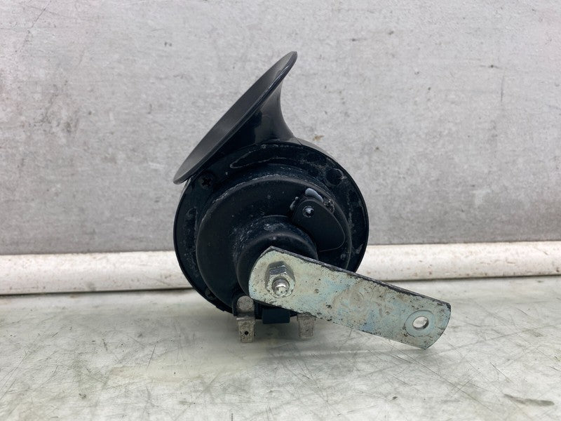 E1 0020046 ⭕2012-2020 Tesla Model S MS Seger Low Pitch Tone Horn 12V 410 Hertz with Bracket