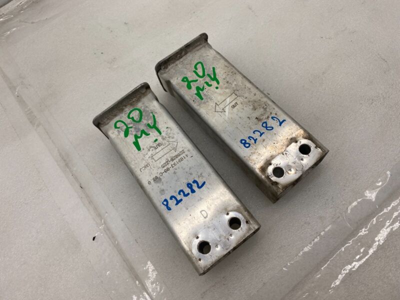 1109193 00 C ⭕17-23 Model 3 Y Front Bumper Reinforcement Crush Can Mount Bracket 1109193-00-C