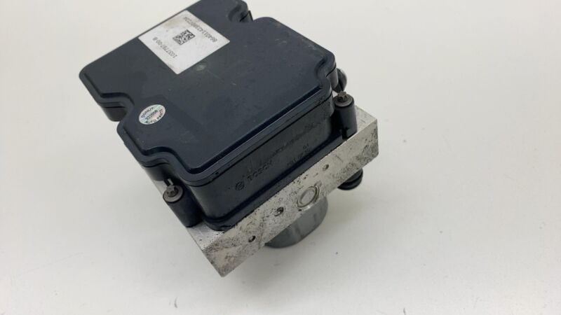 1037797 00 B 2012-2015 Tesla Model S Anti-Lock ABS Brake Pump Hydraulic Control Unit Module
