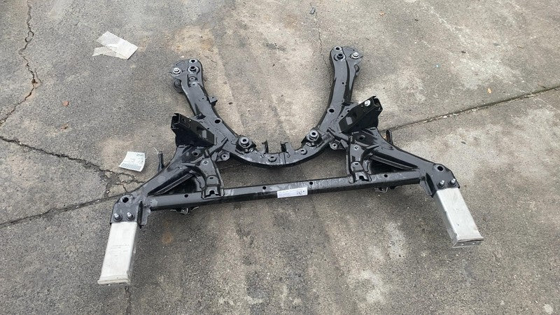⭕ 20-24 Model Y Front Subframe Crossmember Cradle w/ Stabilizer Bar 10