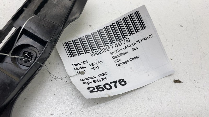 ⭕ 17-23 Model 3 Rear Left Bumper Support Retainer Wing Bracket LH 1083