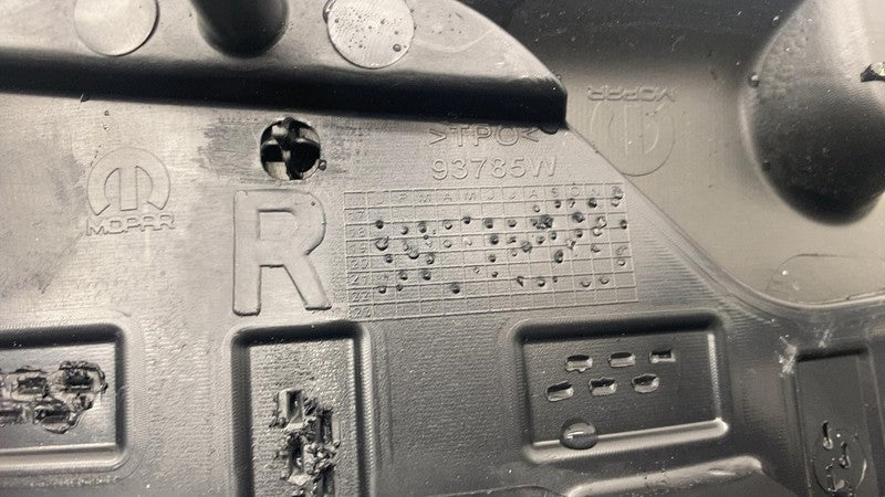 ⭕2018-2023 Jeep Wrangler 4XE Passenger Side D-Pillar Molding Right RH 