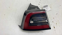 ⭕ 17-22 Tesla Model 3 Rear Left Outer Exterior Taillight Tail Lamp 3-Pin 1077397
