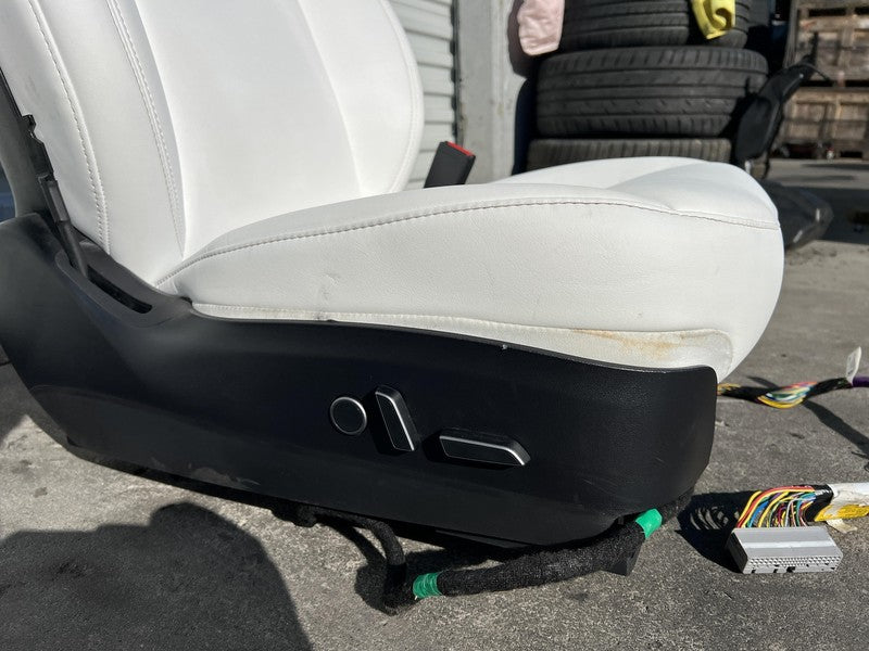 ⭕2020-2023 Tesla Model Y 3 Front Passenger Side 1st Row Seat Leather White Right