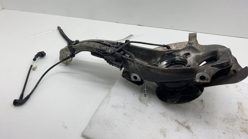 2011-2014 Porsche Cayenne Front Right Spindle Knuckle Hub w/ Dust Shield RH AWD