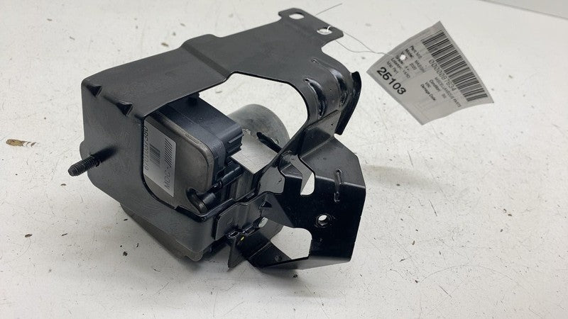 6701037380 ⭕ 14-20 Maserati Ghibli 3.0L ABS Anti Lock Brake Pump Module & Bracket 670103738