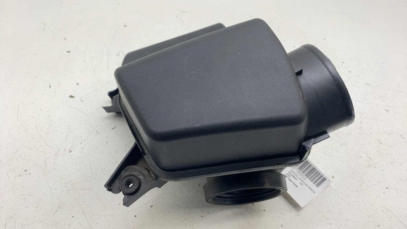 ⭕ 2017-2025 Chrysler Pacifica Air Cleaner Intake Inlet Resonator Box 6