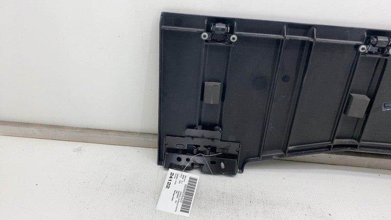 PT00002532 ⭕ 2022-2024 Rivian R1T Tailgate Rear Bed Sill Flap Trim Panel Cover PT00002532