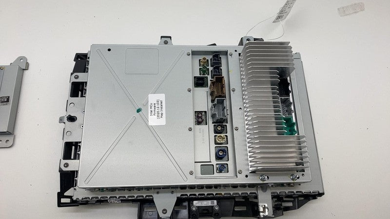 145073700B 2016-2020 Tesla Model S X Display Screen MCU Media Control & Cluster Speedometer