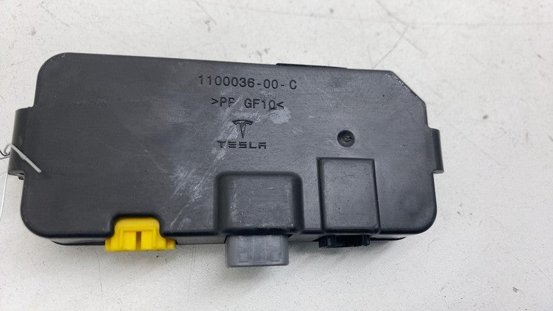 ⭕ 2017-2023 Model 3 Front Passenger Side Seat Control Module Right 110