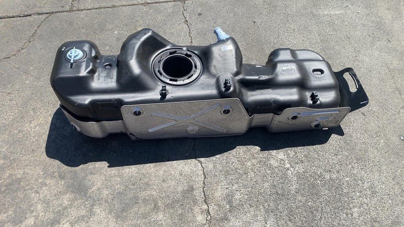 ⭕ 2025 Chevrolet Silverado 1500 Pickup 2.7L Crew Cab Fuel Tank OEM Ass