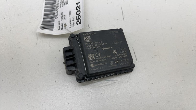 ⭕2017-2023 Tesla Model 3 Seven Pin Perpendicular Radar Sensor 7-Pin 11