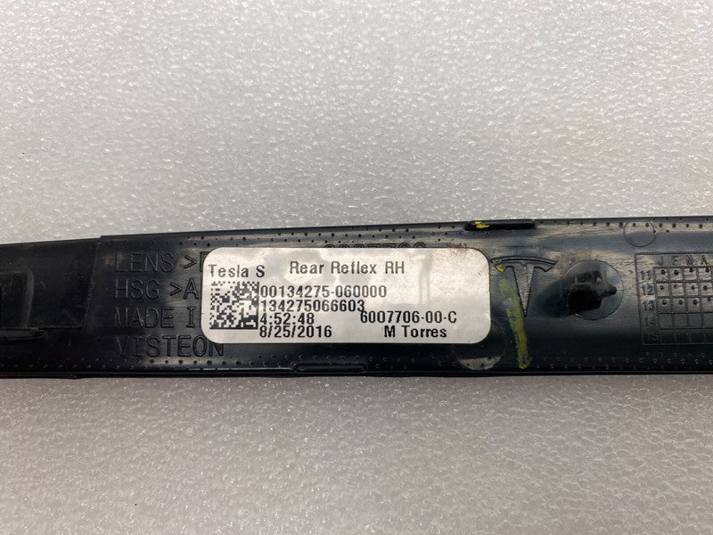 600770600C ⭕ 2012-2020 Tesla Model S Rear Right Bumper Light Reflector Lamp RH 6007706-00-C