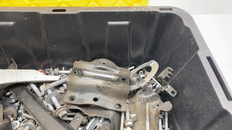 2011-2018 Porsche Cayenne Under Cover Pillar Cladding Shock Plate + SET of Bolt