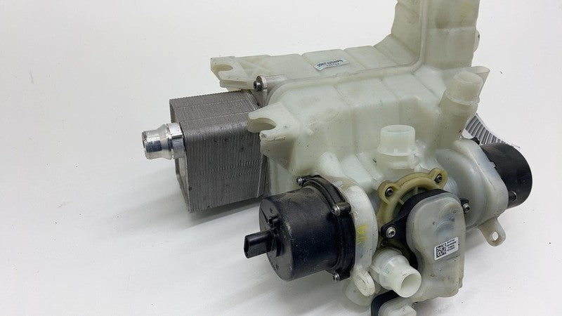 2017-2020 Tesla Model 3 Reservoir Superbottle Tank Chiller EXV Oil Flu