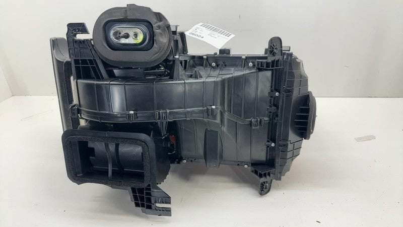 ⭕ 2022-2024 Rivian R1T Front Heater Core Control Box Blower Housing PT