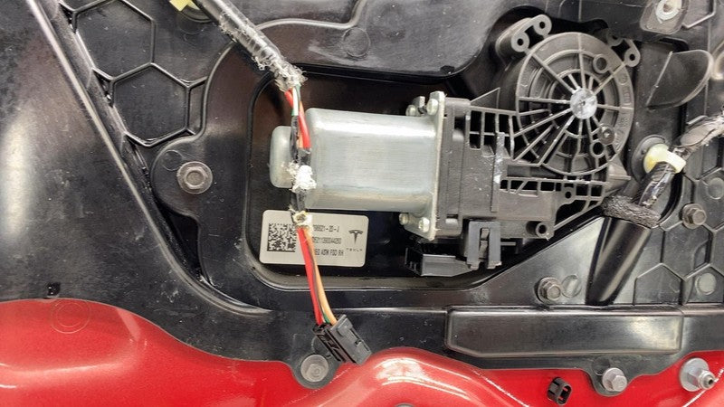 ⭕ 2021-2023 Tesla Model 3 Front Passenger Side Door Shell Panel Right 