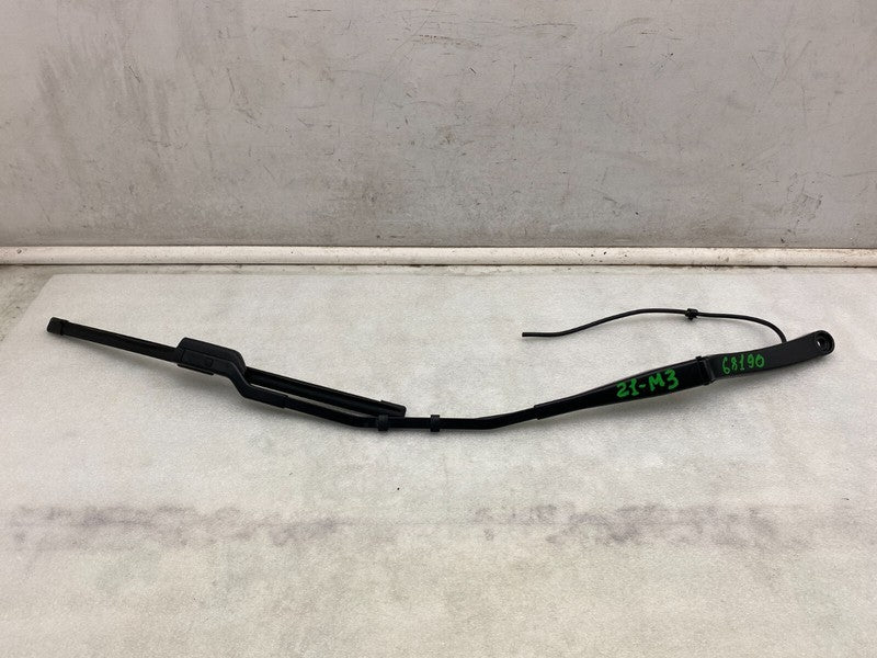 ⭕ 17-22 Model 3 Front Passenger Windshield Wiper Arm & Blade Right 1076729-00-C