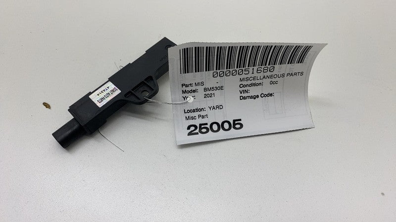 2021 BMW 530e G30 Smart Keyless Access Entry Antenna Sensor Control Mo