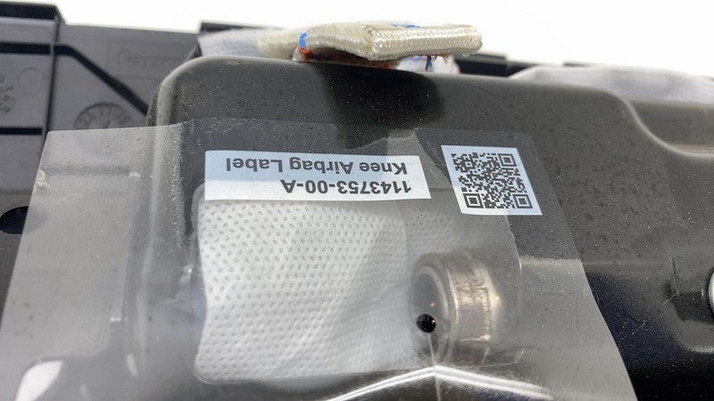 114375300A ⭕ 2017-2023 Tesla Model 3 Y Right Lower Knee Safety Airbag Module 1077826-00-D