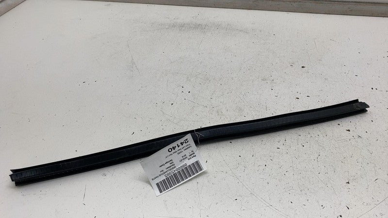 ⭕ 17-20 Maserati Levante Front Left Door Window Inner Weatherstrip Rub