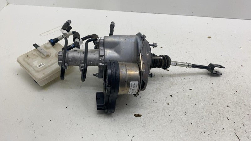 ⭕ 2022 Rivian EDV-700 Power Brake Booster & Master Cylinder w/ Reservo
