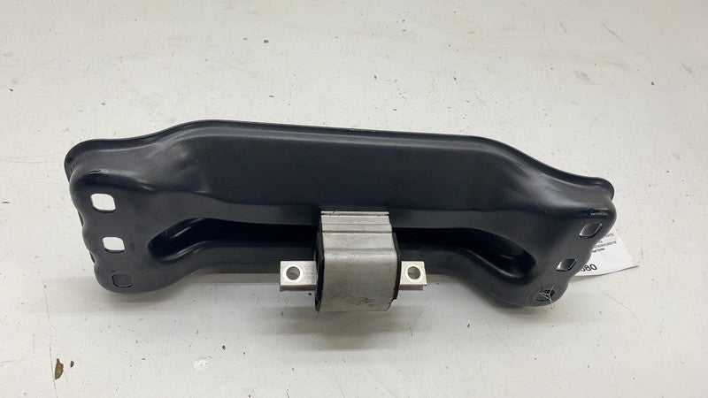 A2132406100 ⭕ 18-23 Mercedes-Benz C300 W205 Transmission Crossmember Bracket A2132400702