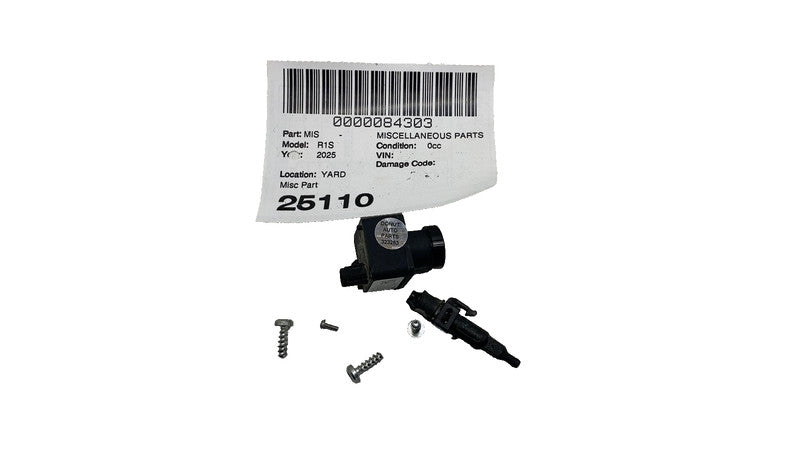 PT00465707D ⭕ 2022 2023 2024 2025 Rivian R1S Rear Camera & Bracket Assembly OEM PT00465707-D