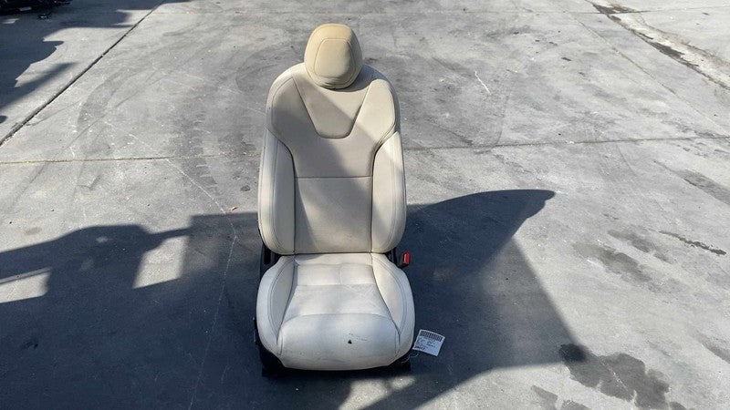 Front Seat TESLA X 22