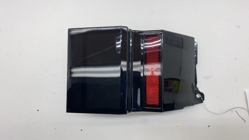 2024 2025 Tesla Cybertruck Rear Driver Taillight LED Tail Lamp Left 18